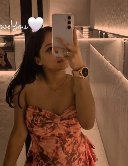 Himanshi-Milf Call Girls In Bangalore